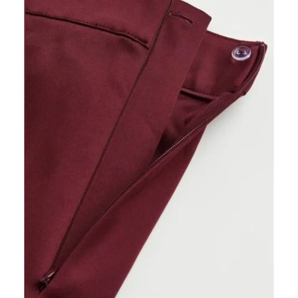 H&M | Womens SZ 14 Skirt Burgundy Satin | Mini Pencil Front Pockets Side Zipper‎